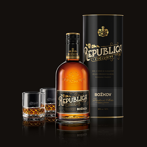 Rum Božkov Republica Exclusive s prvorepublikovým designem