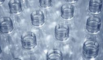 Slovensko plánuje zálohovat PET lahve a plechovky