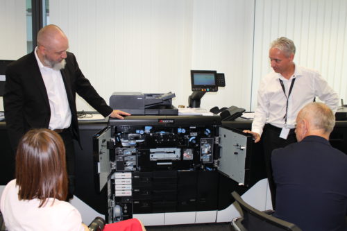 Společnost KYOCERA představila první produkční inkoustovou tiskárnu